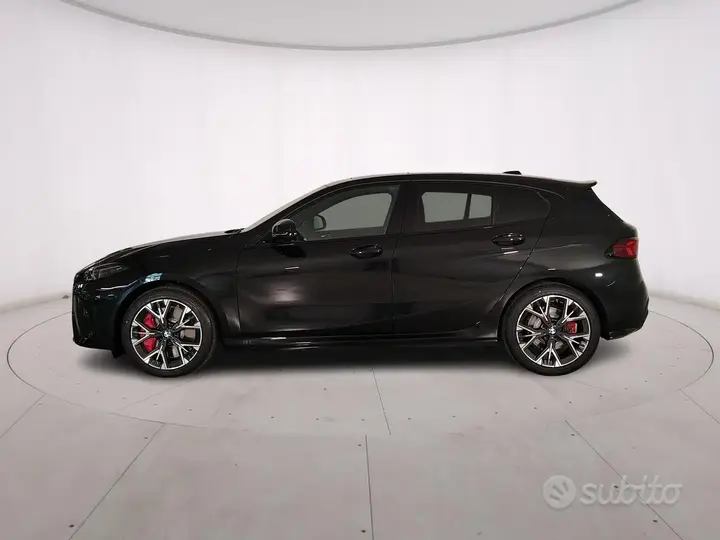 BMW 1 Series 2023 photo 3