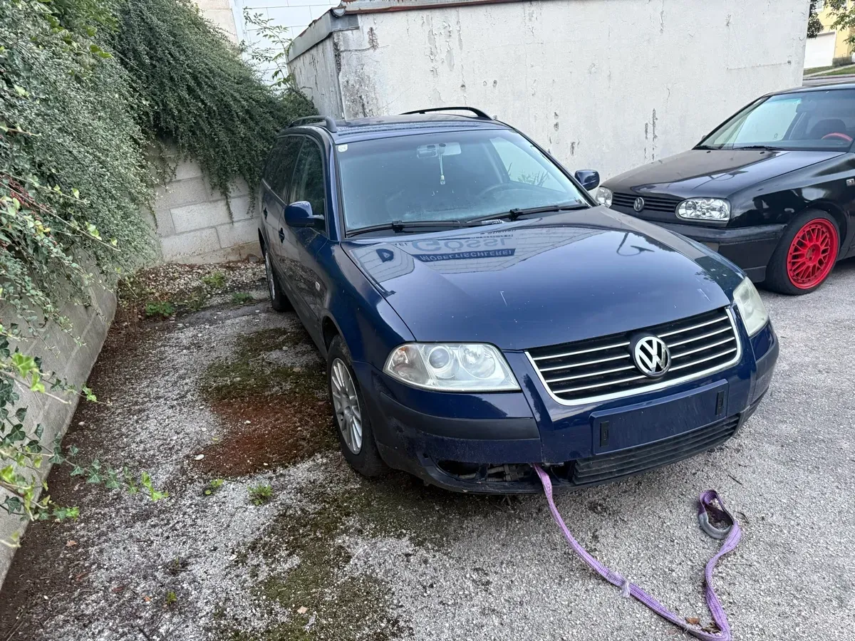 Volkswagen Passat 2003 photo 3