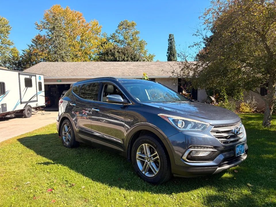 Hyundai Santa Fe 2018 photo 3