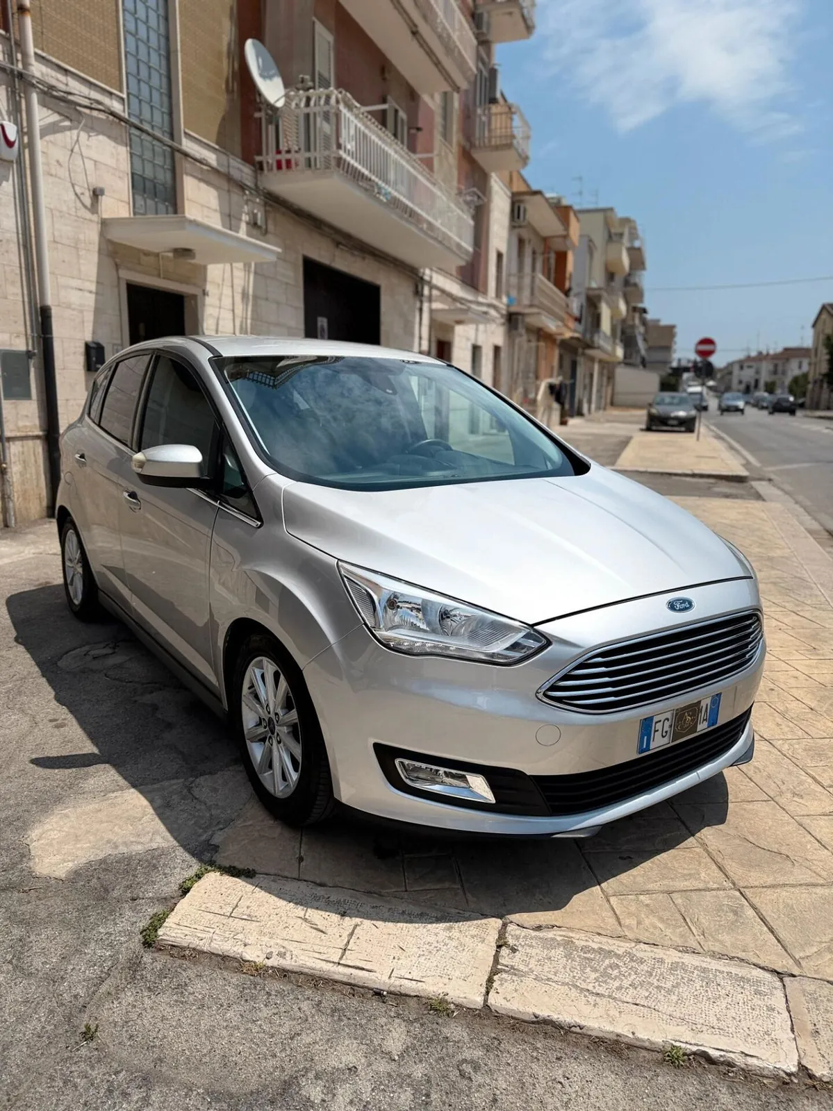 Ford C-Max 2017 photo 3