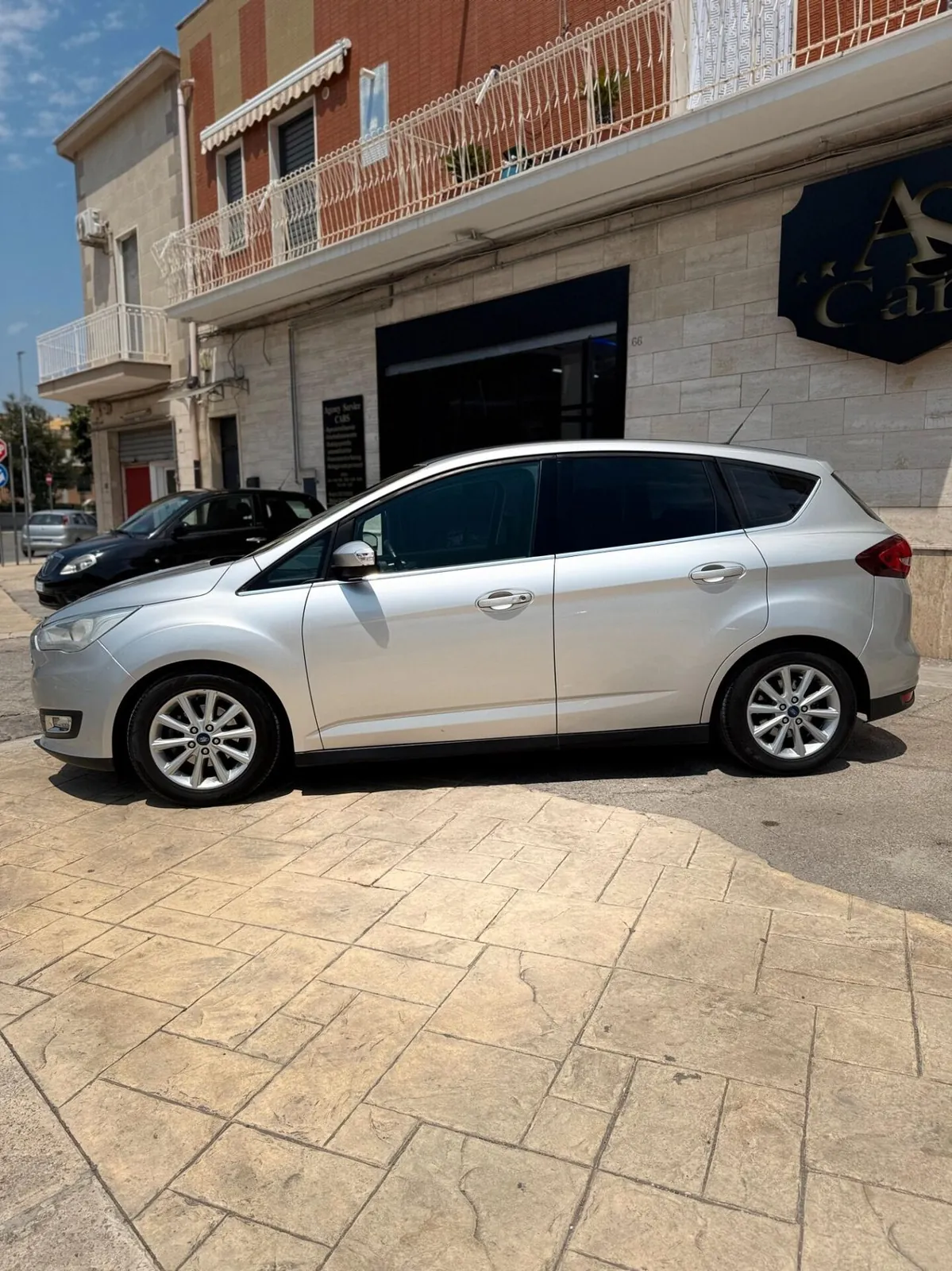 Ford C-Max 2017 photo 4