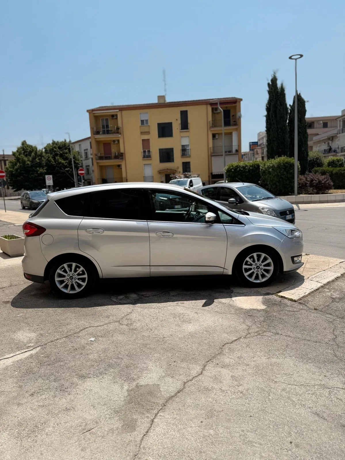 Ford C-Max 2017 photo 5