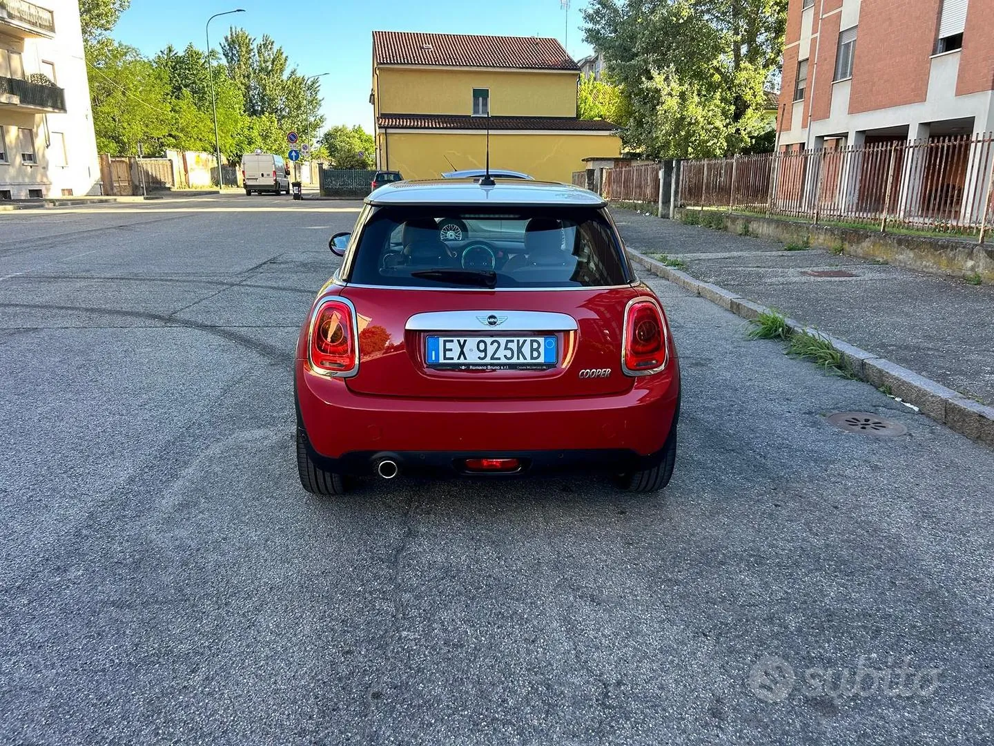 Mini Cooper 2015 photo 2