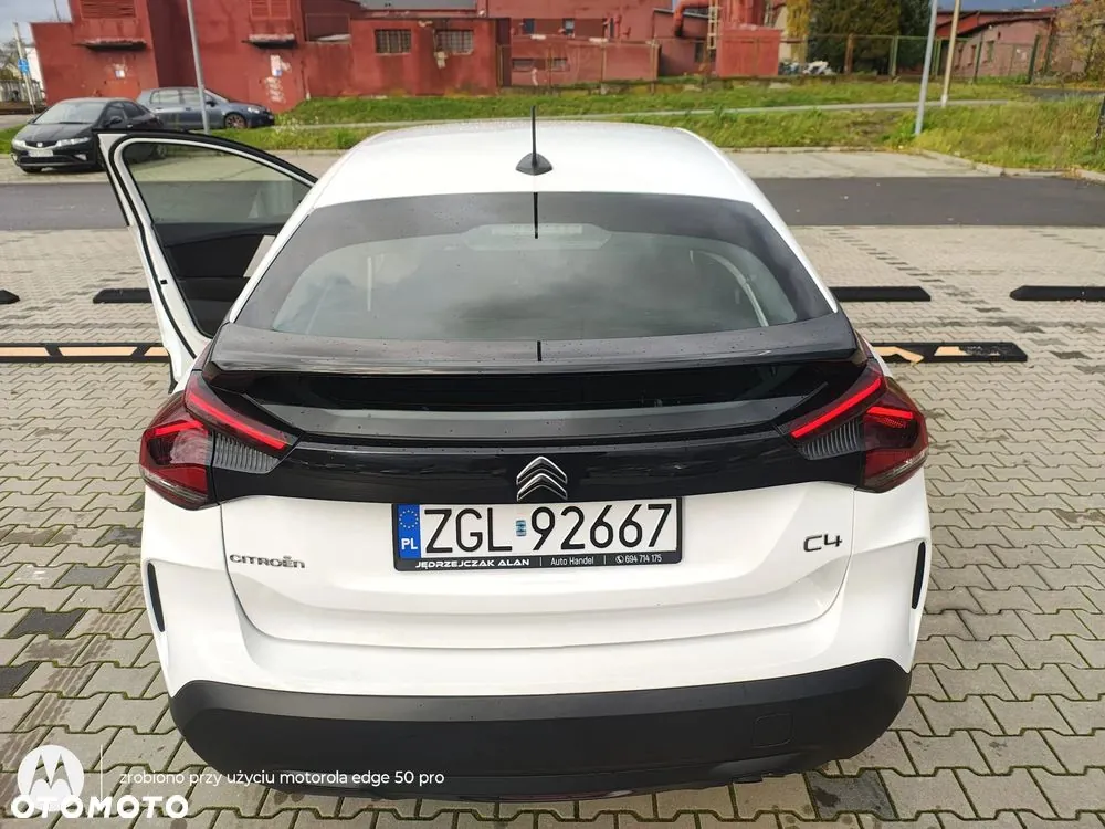Citroen C4 2024 photo 4