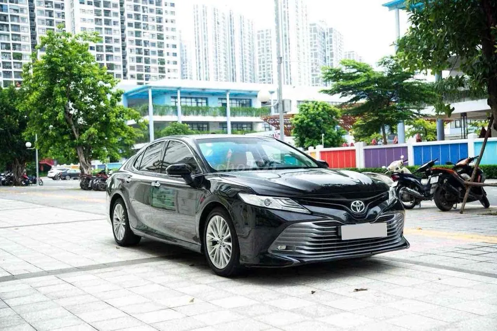 Toyota Camry 2020 photo 3