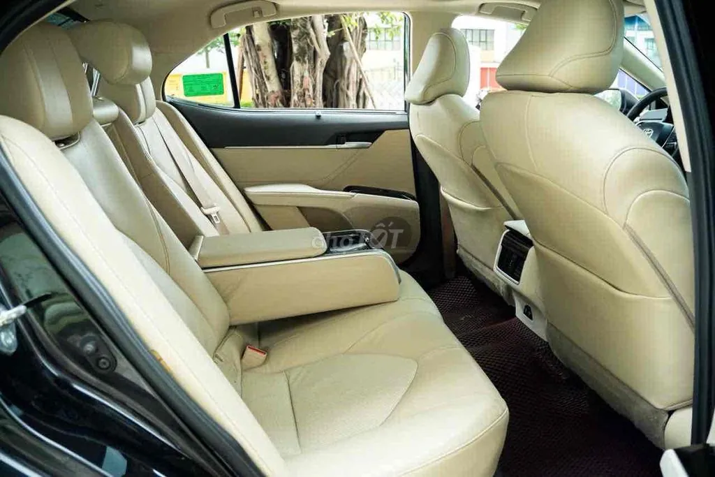Toyota Camry 2020 photo 4