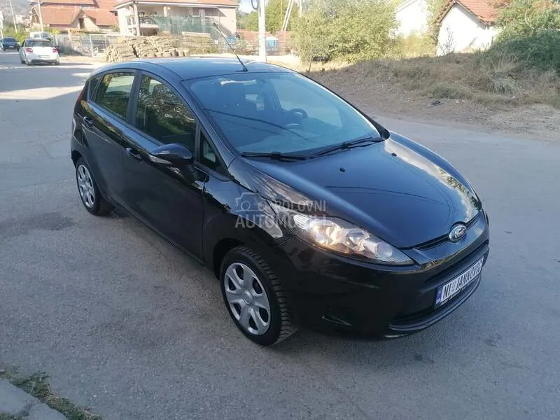 Ford Fiesta 2011 photo 5