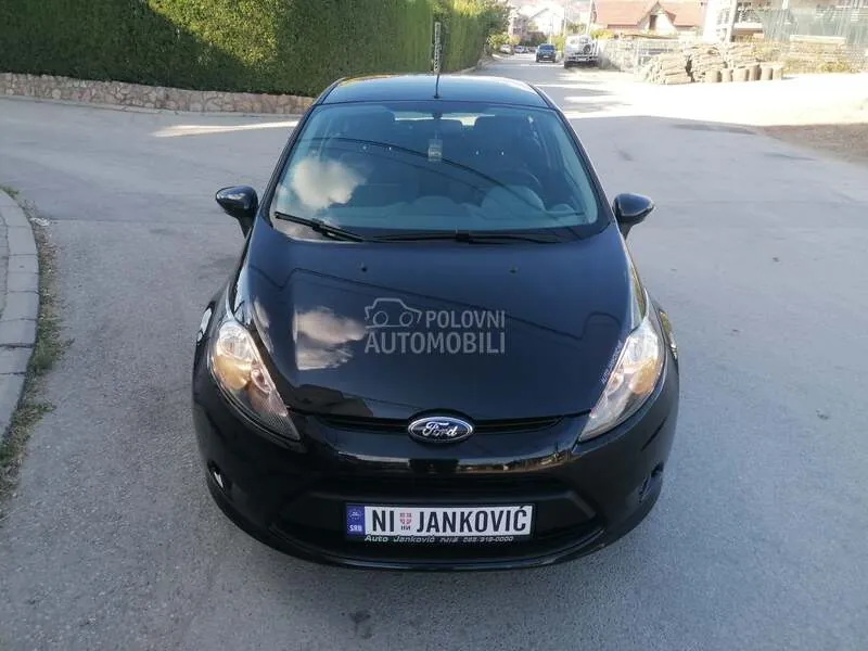 Ford Fiesta 2011 photo 4