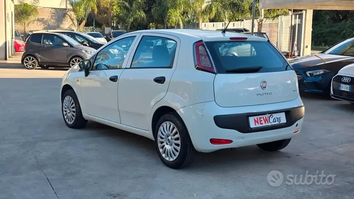 Fiat Punto Evo 2011 photo 4