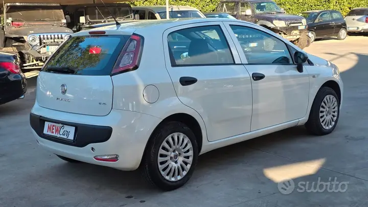 Fiat Punto Evo 2011 photo 5