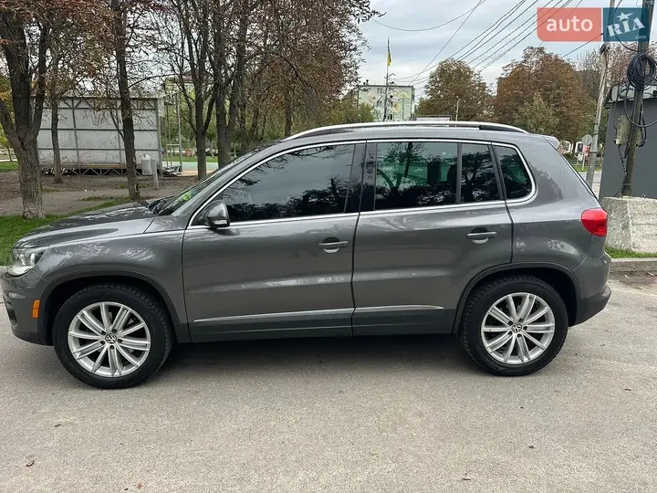 Volkswagen Tiguan 2012 photo 3
