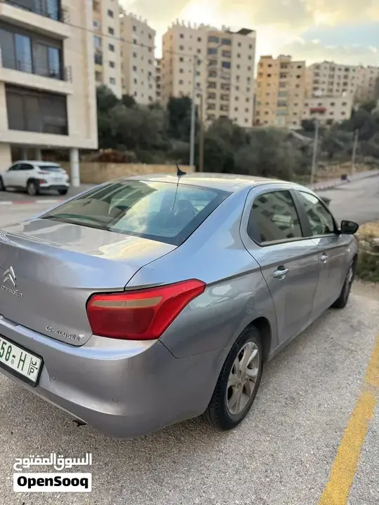 Citroen C4 2018 photo 2