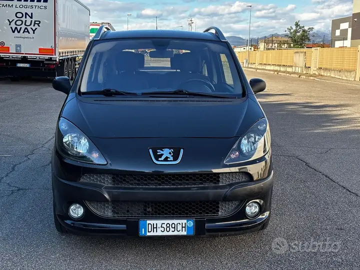 Peugeot 1007 2007 photo 2