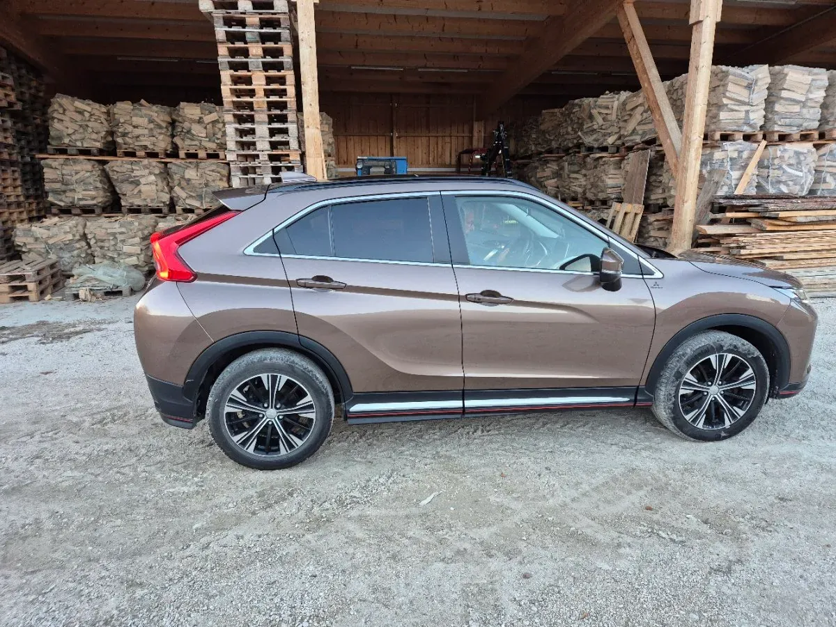 Mitsubishi Eclipse Cross 2018 photo 2
