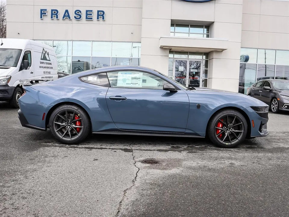 Ford Mustang 2026 photo 4