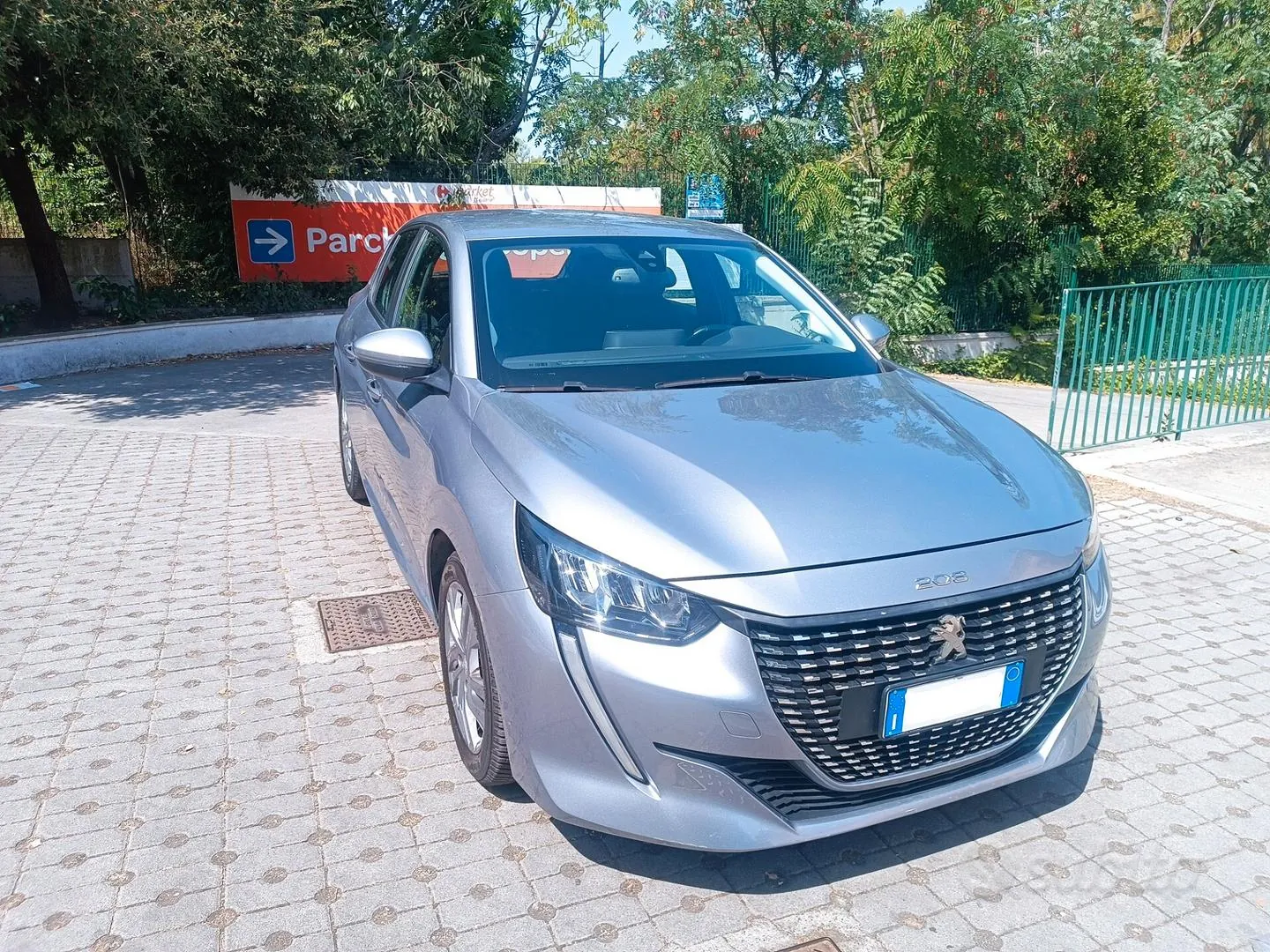 Peugeot 208 2021 photo 3