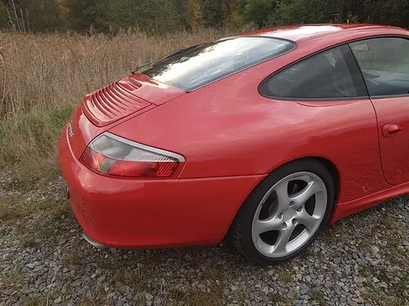 Porsche 911 Carrera 4 2003 photo 4
