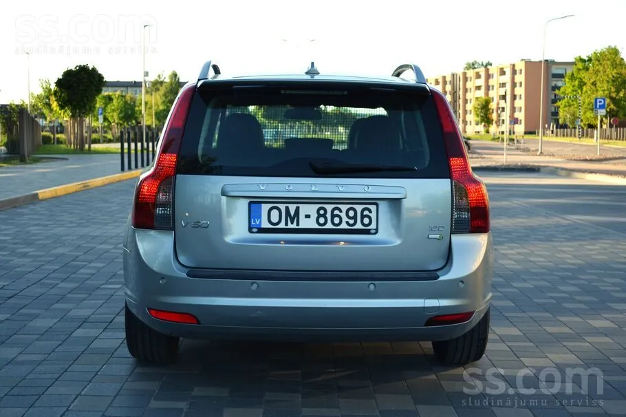 Volvo V50 2009 photo 5