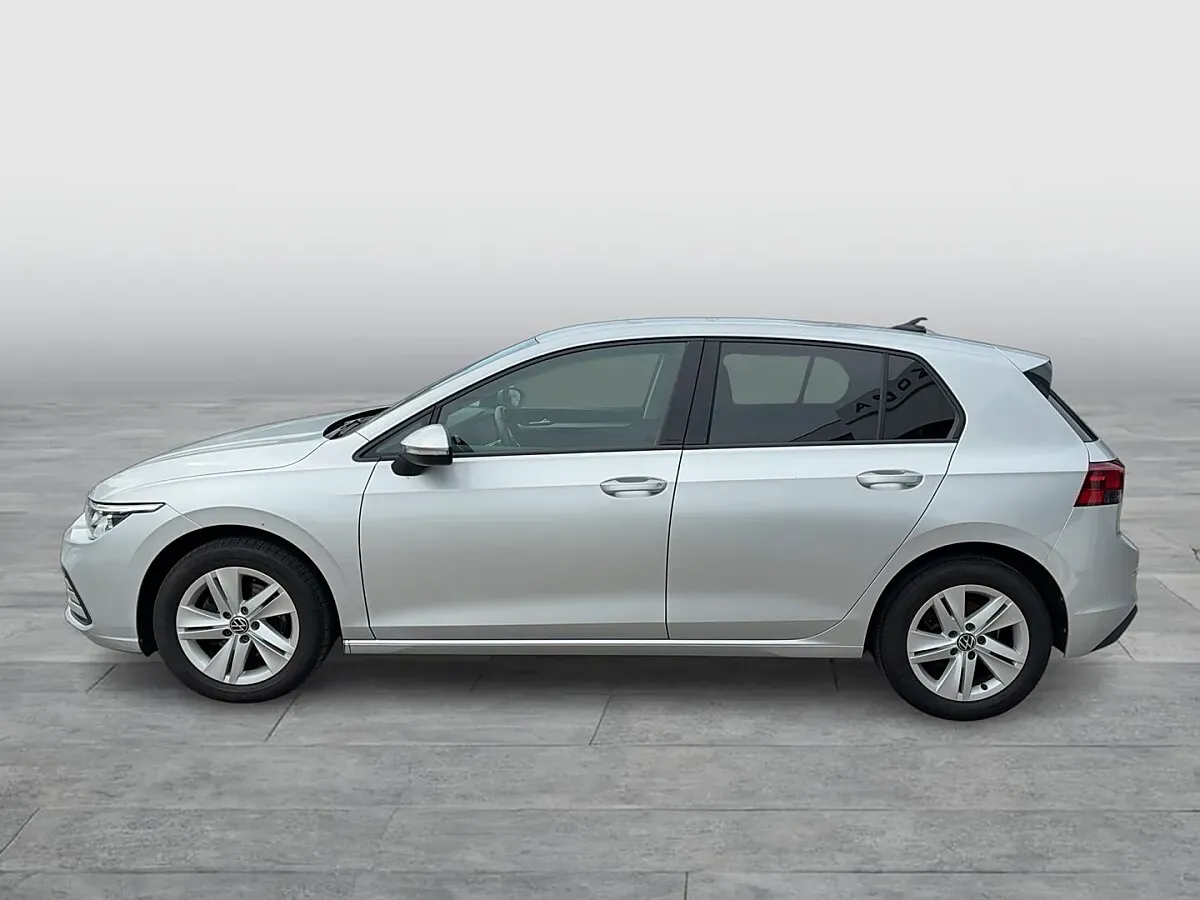 Volkswagen Golf 2022 photo 2