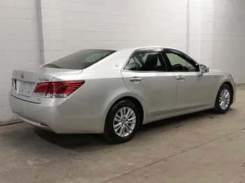 Toyota Crown 2013 photo 3