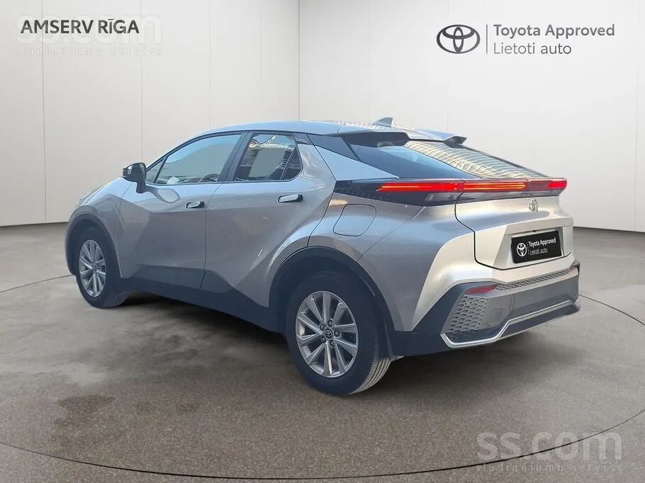 Toyota C-Hr 2026 photo 4