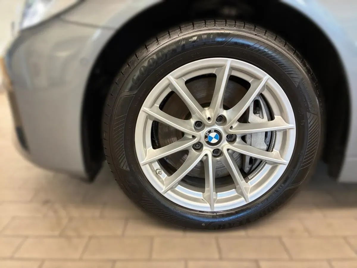 BMW 5 Series 2022 photo 3