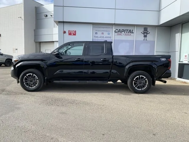 Toyota Tacoma 2025 photo 2