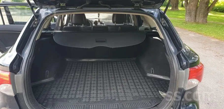 Toyota Avensis 2012 photo 3