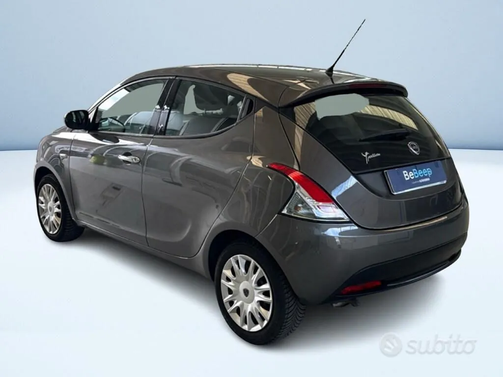 Lancia Ypsilon 2012 photo 5