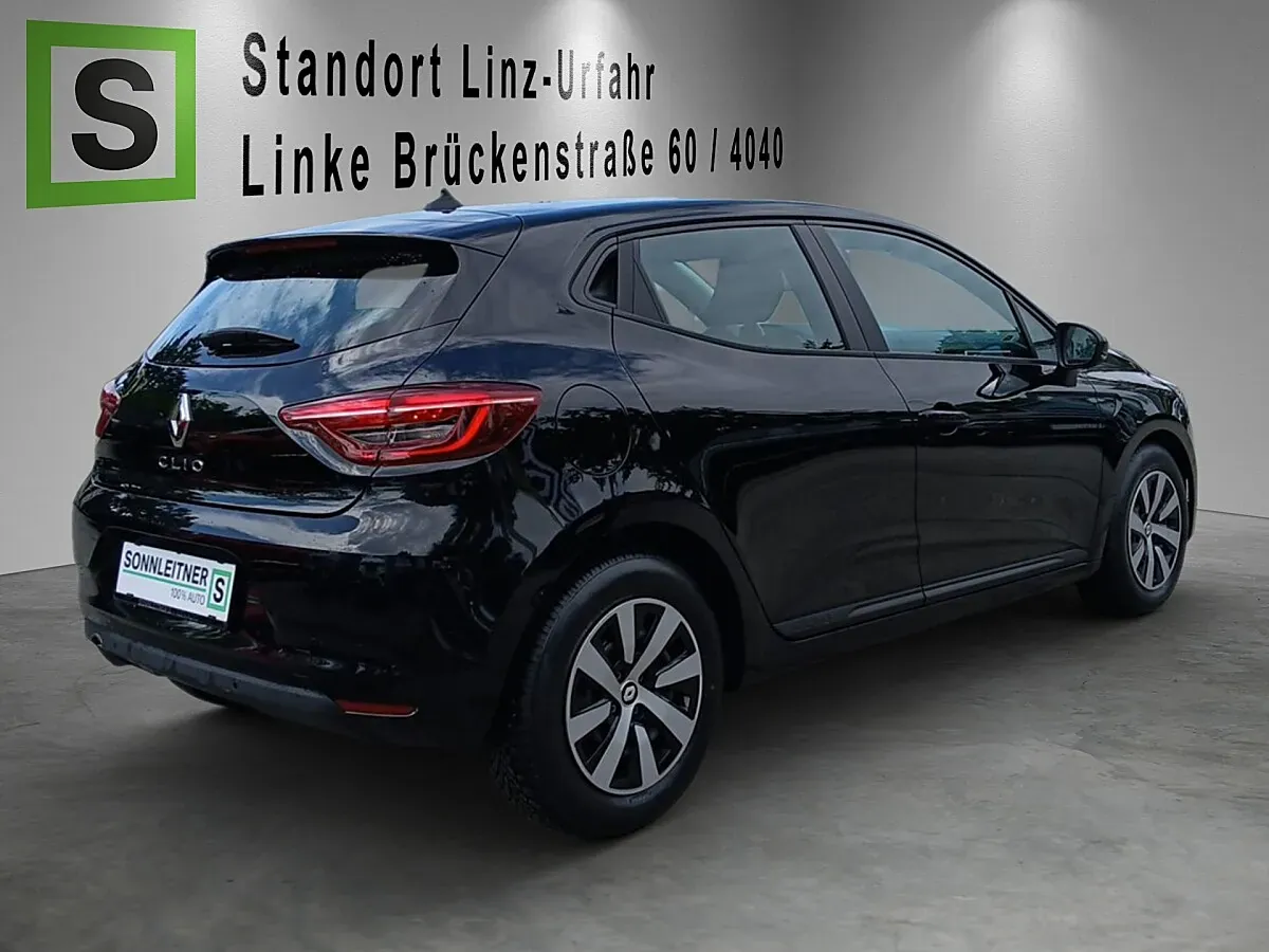 Renault Clio 2023 photo 3
