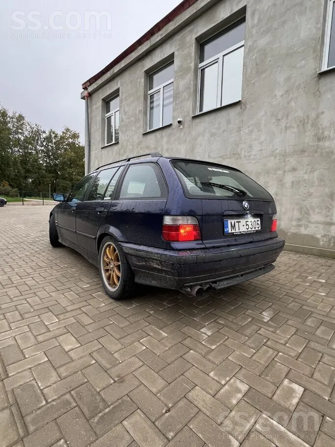 BMW 323 1997 photo 5
