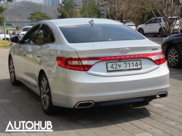 Hyundai Grandeur 2016 photo 4