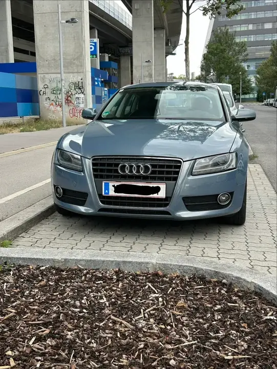 Audi A5 2010 photo 3
