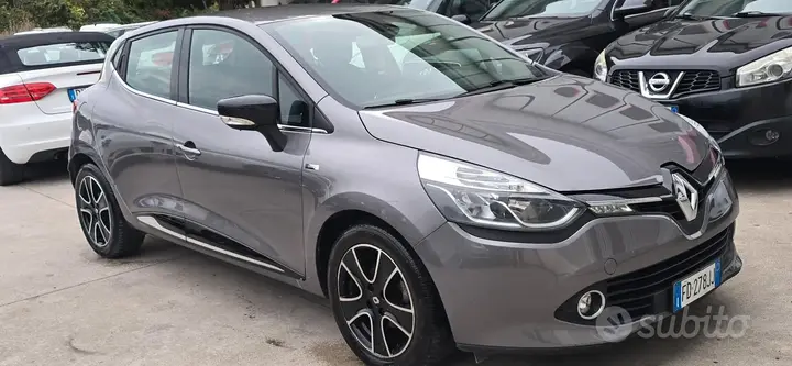 Renault Clio 2016 photo 2