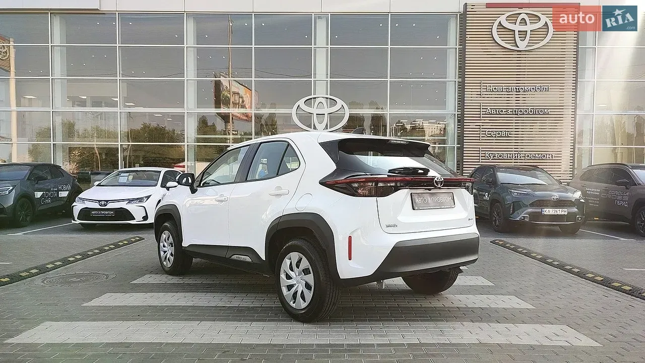 Toyota Yaris Cross 2025 photo 2