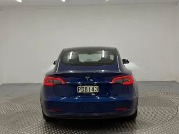 Tesla Model 3 2022 photo 5