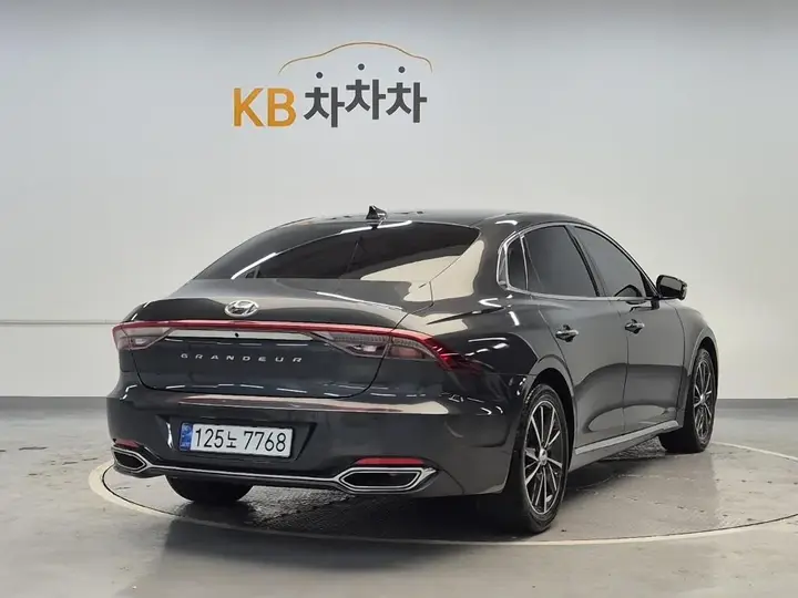 Hyundai Grandeur 2022 photo 3