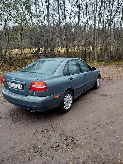 Volvo S40 2002 photo 2