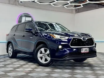 Toyota Highlander 2022 photo 2