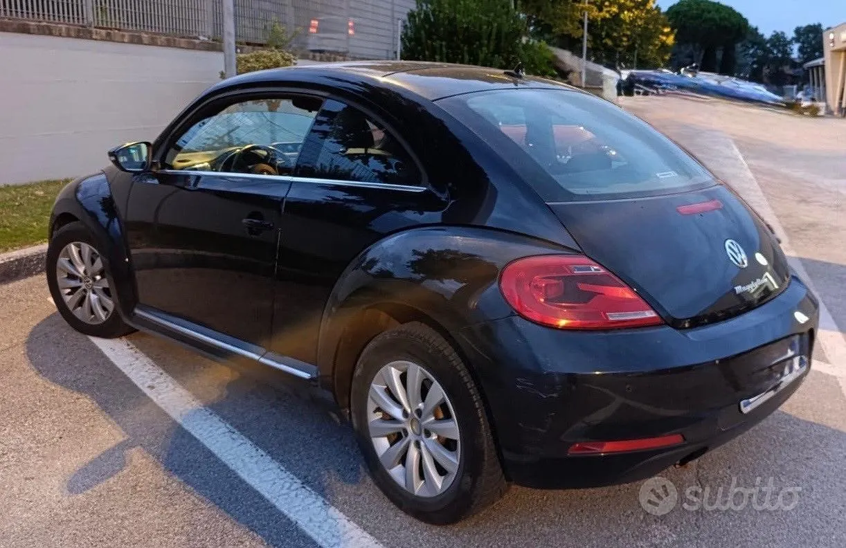 Volkswagen Maggiolino 2012 photo 3