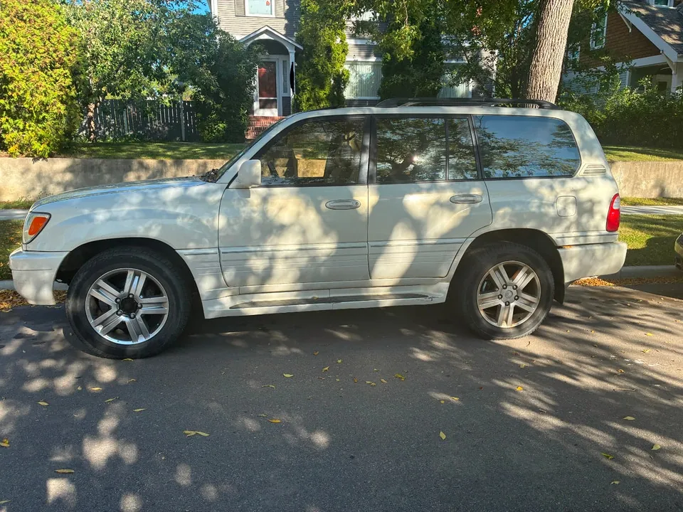 Lexus Lx470 1999 photo 3