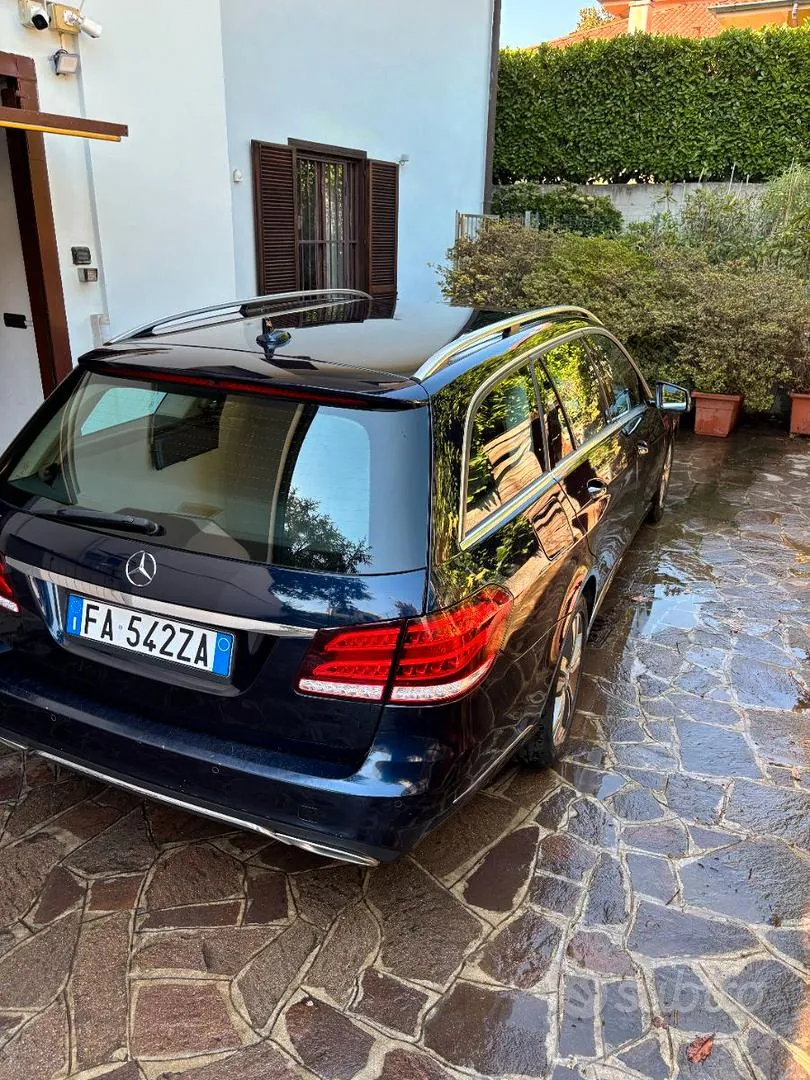Mercedes-Benz E-Class 2015 photo 3
