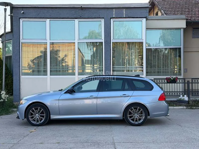 BMW 318 2011 photo 5