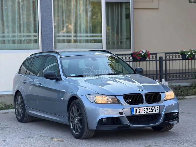 BMW 318 2011 photo 3