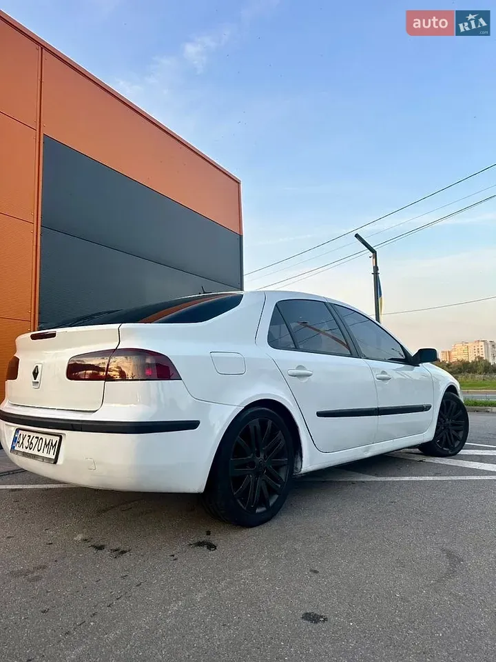 Renault Laguna 2004 photo 4