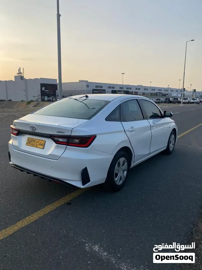 Toyota Yaris 2023 photo 4