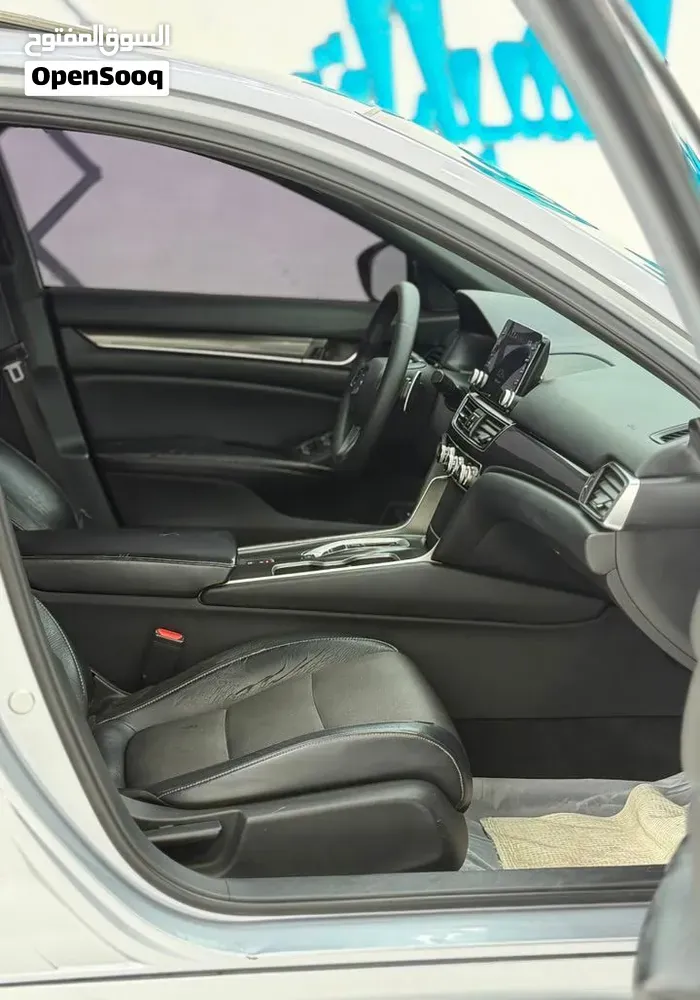 Honda Accord 2018 photo 4