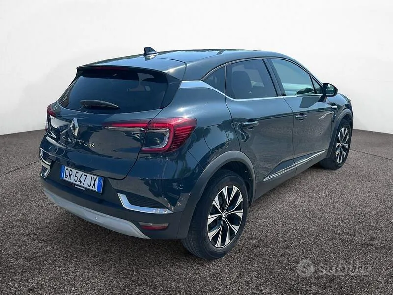 Renault Captur 2023 photo 3