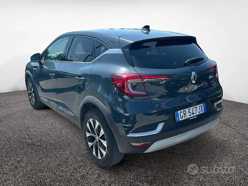 Renault Captur 2023 photo 4