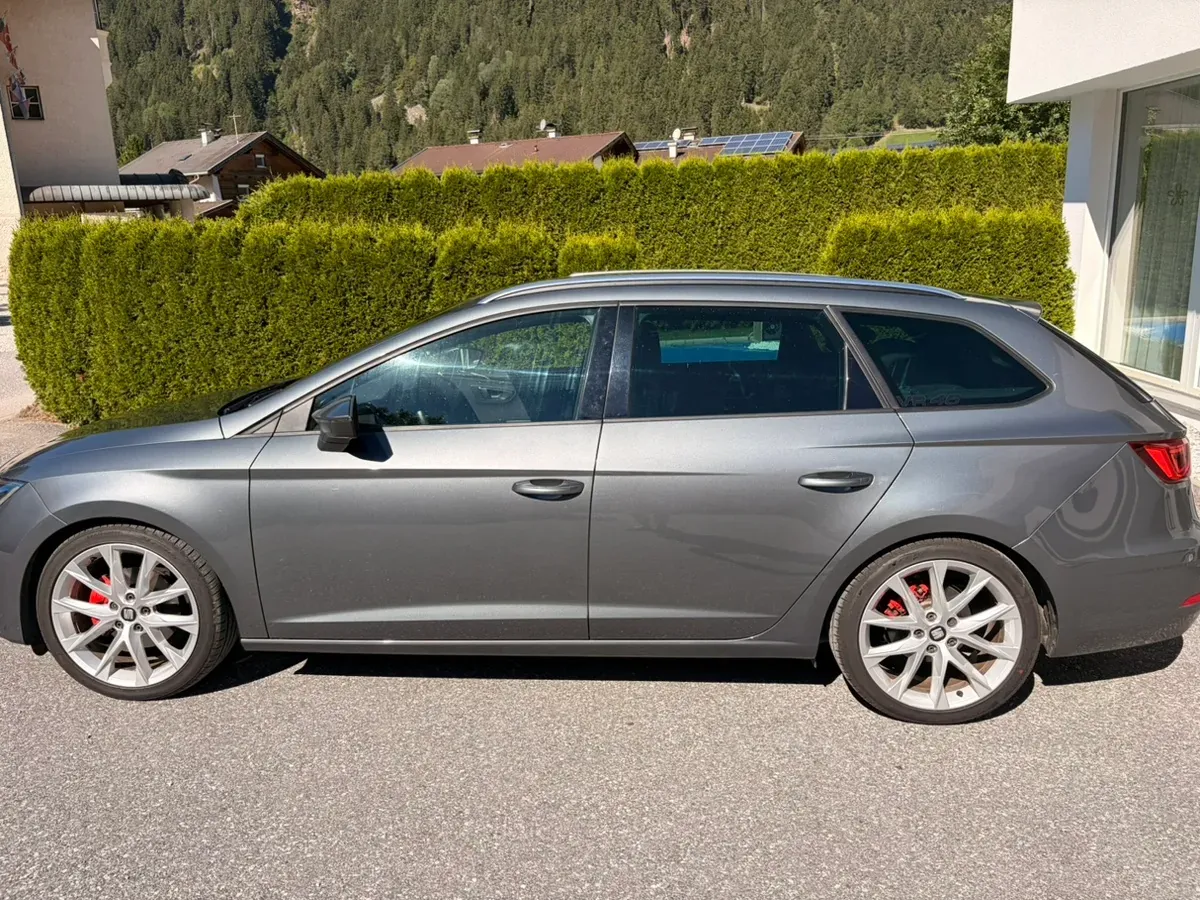 Seat Leon 2018 photo 2